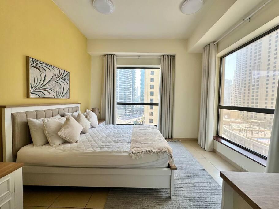 Sun, Sand, And Fun - King Bed, Sofa Bed! Sleeps 4 Apartment Dubai Exterior photo